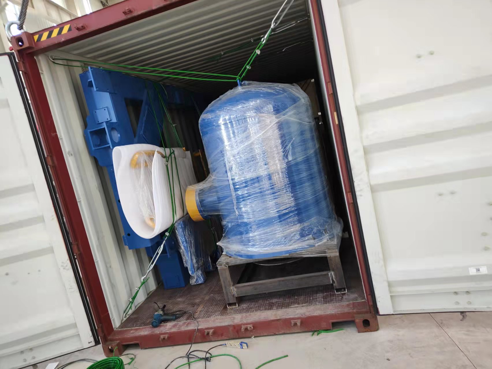 Vertical Vacuum Gas-quenching Furnace