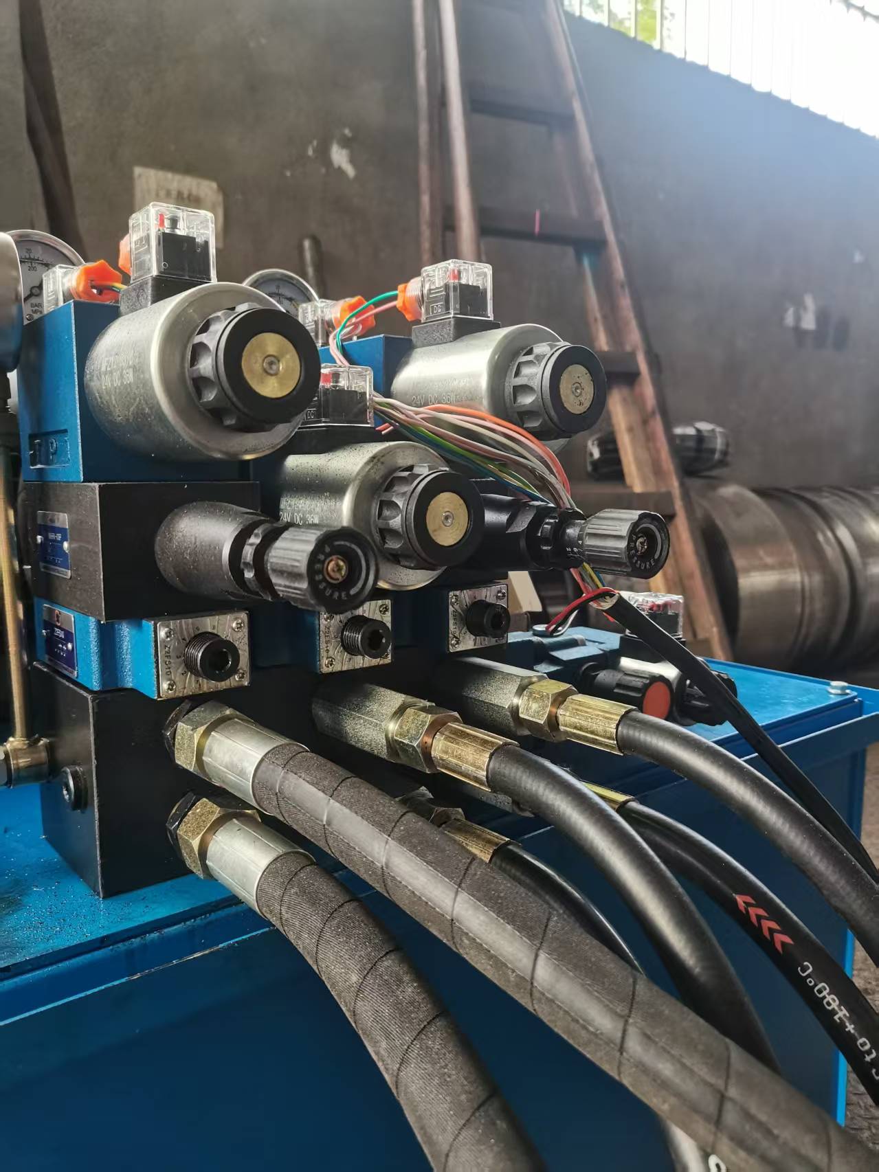 Roller-assembly Handler